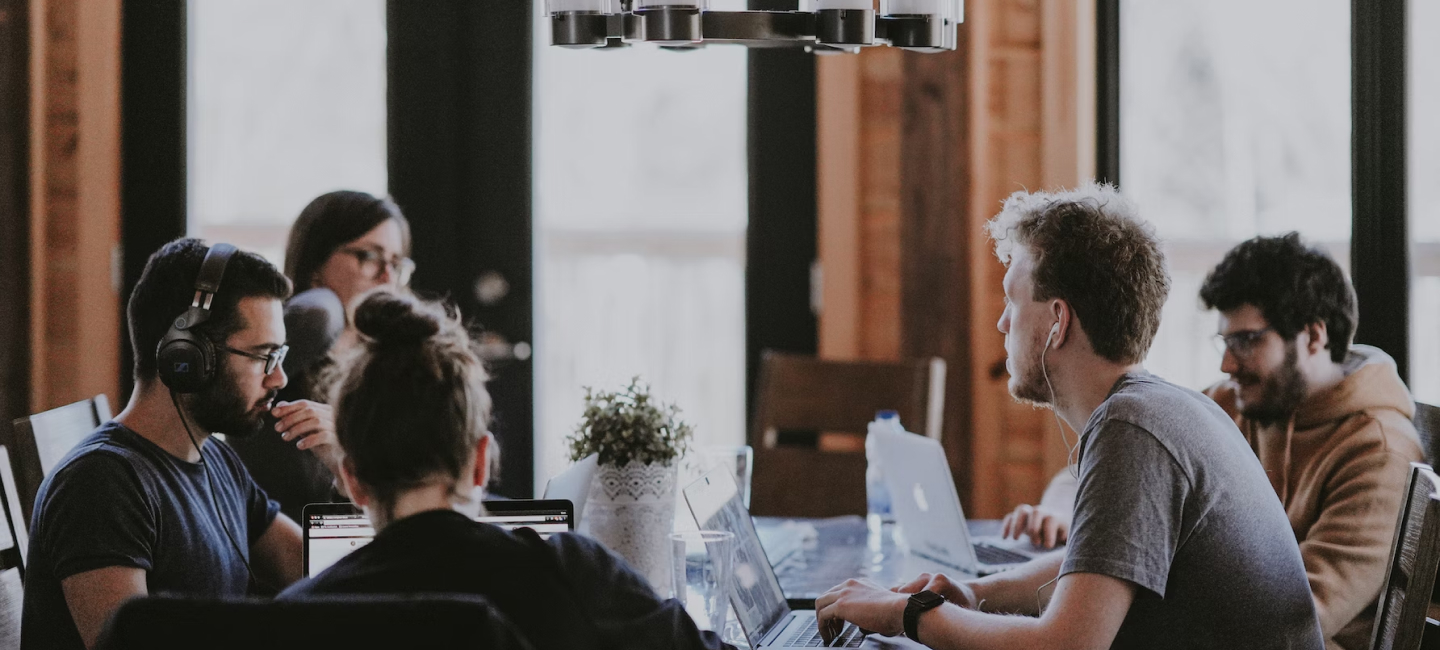 Al ofrecer servicios notariales en línea, podemos eliminar las barreras del tiempo y la ubicación, y hacer posible que la gente legalice sus documentos rápida y eficazmente.  