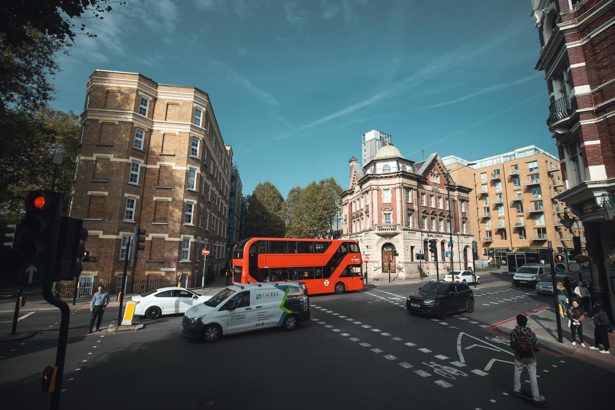 Street scene in London representing UK employment and compliance with DBS check documents verified by NotaryPublic24 online notary service.